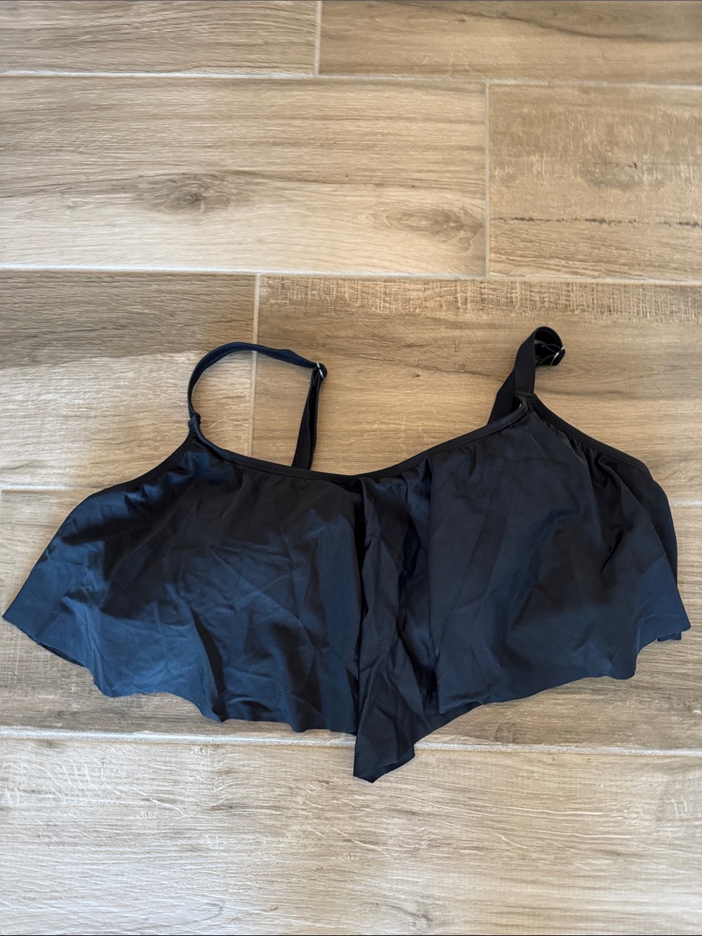Torrid 2X Ruffle overlay swim top